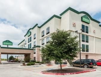Wingate By Wyndham Hotel