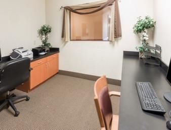 Wingate By Wyndham Hotel 3*