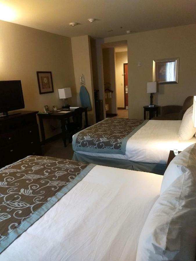Wingate By Wyndham Hotel 3*
